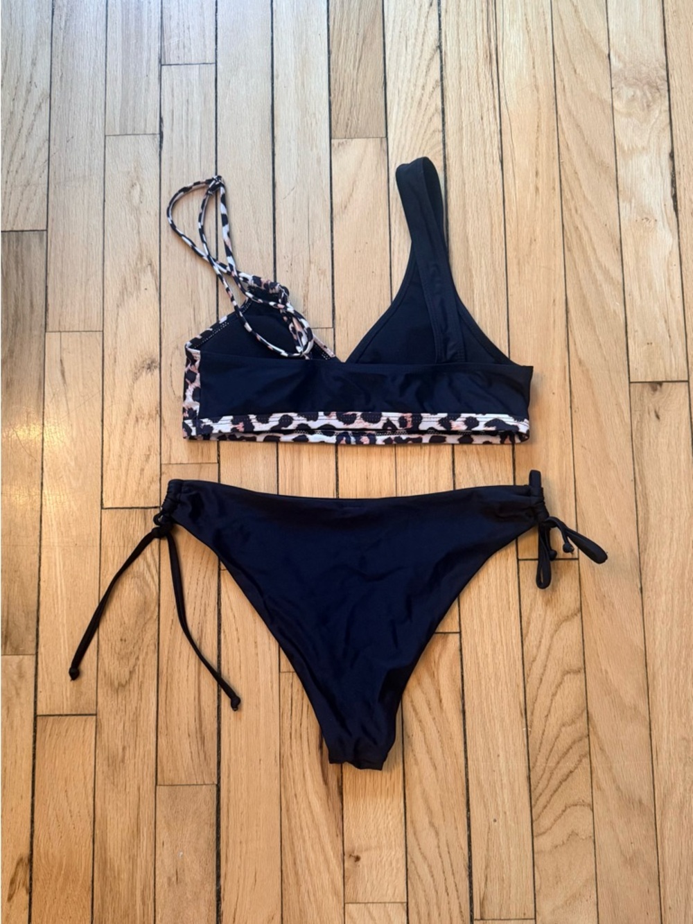 Leopard print Black Two-Piece Bikini Swim Set - Picture 2 of 3